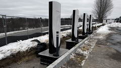 A Tesla gyorsabban telepíti vagy cseréli a Superchargert az új bódéalapítvány segítségével (Kép forrása: Ondrej Bacina/X)