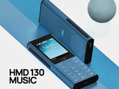 A HMD 130 Music hátoldalán hatalmas hangszóró és médiavezérlő gombok találhatók. (Kép forrása: @smashx_60 az X-en)
