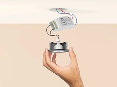 Az új Philips Hue MR16 Transformer a márka néhány spotlámpájához készült (képünkön). (Kép forrása: Philips Hue)