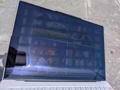 Kültéren, napfényben