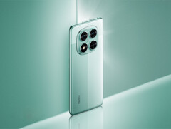 A Xiaomi várhatóan még az év vége előtt frissíti a Poco X és Redmi Note sorozatát új modellekkel, Redmi Note 14 Pro a képen. (Kép forrása: Xiaomi)