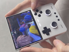 A TrimUI Brick Pro a Final Fantasy XV játékban. (Kép forrása: via Neon Rabbit)