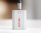 A Falcam akkumulátor közvetlenül USB-C-kábelen keresztül tölthető.