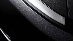 Az új Model Y AWD már 50 490 dollártól indul az új Diamond Black színben (Kép forrása: Tesla)