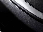 Az új Model Y AWD már 50 490 dollártól indul az új Diamond Black színben (Kép forrása: Tesla)