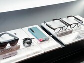 A Meizu szemüvege a további okostechnika mellett. (Kép forrása: Meizu)