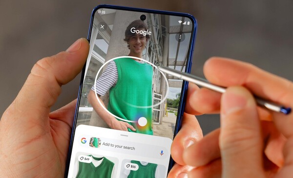 A Motorola Edge 60 Stylus az első beépített tollal ellátott Edge sorozatú telefon. (Kép forrása: Motorola)