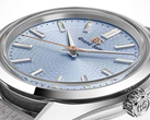 A Grand Seiko logója és a másodpercmutató rózsaarany kivitelű.