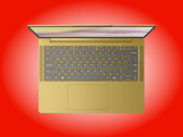 Az IdeaPad Vibe 14AGP12 tömege 50 Wh-s akkumulátorral 1.38 kg.