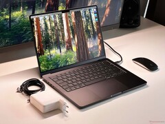 A Apple MacBook Pro várhatóan jövőre OLED-kijelzővel frissül. (Kép forrása: Notebookcheck)
