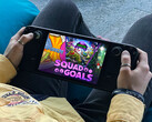 A „Squad Goals” csomag érvényessége 2026. július 31-én lejár. A képen: egy Steam Deck a csomag borítóképével.