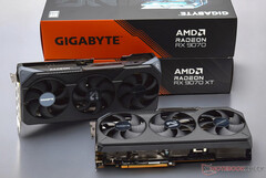 A Radeon RX 9070 XT prioritássá válik az AMD partnerek számára, mivel az olcsóbb RX 9070 nehezen veszi fel a versenyt