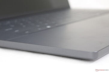 A szélek már nem keskenyednek el az elülső részen a dobozosabb megjelenés érdekében