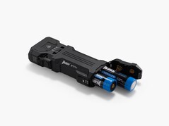 Az elemek könnyen cserélhetők.