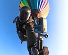 Az új GoPro Max 2 csak leesett az égből, amint az ezen a hivatalos teaser képen is látható (Kép forrása: GoPro)