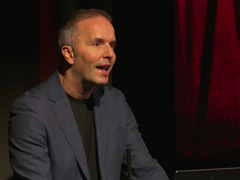 Marc Alexis Cote felvétele a BAFTA-n (kép forrása: BAFTA YT)