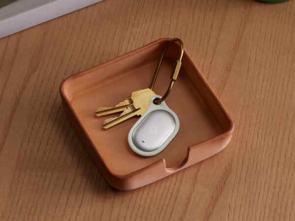 A Pixel Tag UWB-vel és Bluetooth-csatorna-letapogatással rendelkezik a pontos helymeghatározás érdekében.