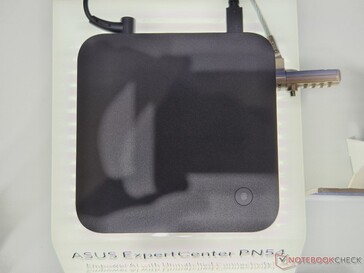 Asus ExpertCenter PN54 ujjlenyomat-érzékelő (kép forrása: Notebookcheck)