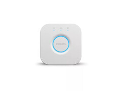 A 1971060010 szoftververzió a Philips Hue Bridge (a képen) számára is elérhetővé vált. (Kép forrása: Philips)