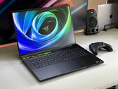 Rendkívül gyors, de viszonylag csendes gamer - Razer Blade 18 2025 RTX 5090 laptop felülvizsgálata