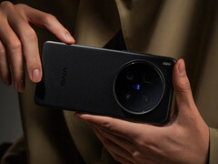 A Vivo X200 Ultra ára Kínában 890 dollár körül kezdődik (Kép forrása: Vivo - szerkesztés)