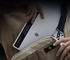 A RedMagic Gaming Tablet 3 Pro egy kompakt tablet OLED képernyővel. (Kép forrása: RedMagic)