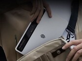 A RedMagic Gaming Tablet 3 Pro egy kompakt tablet OLED képernyővel. (Kép forrása: RedMagic)