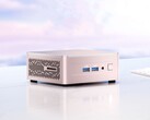 A Geekom A5 mini PC AMD APU-val, akár 64 GB RAM-mal és arany színű kivitelben kapható.