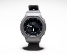 A Casio G-Shock x Ron Herman kollab (a képen) fekete és szürke színösszeállítással rendelkezik. (Kép forrása: Ron Herman)