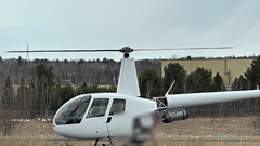 R44 helikopter a földi tesztelés során (Kép forrása: Robinson Helicopter Company)