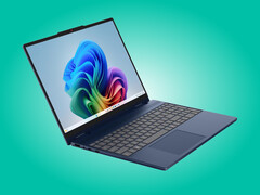 Az IdeaPad 5 2-in-1 15IWC11 Luna Grey színben.