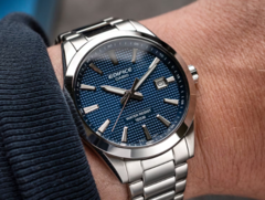 A Casio Edifice EFV-160D órák (a képen az EFV-160D-2AV) már kaphatók az Egyesült Királyságban. (Kép forrása: Casio)