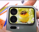 A Xiaomi 17 Pro és a hátoldalon lévő másodlagos képernyő egy tartóssági tesztnek néz elébe (Kép forrása: JerryRigEverything)