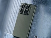 A Xiaomi 15S Pro várhatóan pontosan úgy fog kinézni, mint a Xiaomi 15 Pro. A képen - Xiaomi 15 Pro (Kép forrása: Lee Qi)