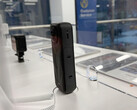 A közelgő Insta360 X5 360 360 fokos akciókamera ismét kiszivárgott, megerősítve a dizájnváltozást és a frissített mikrofont.