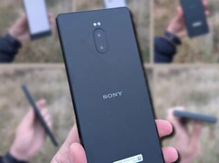 Az eladó Sony Xperia prototípus kettős kamerával és 6 GB/128 GB memóriakonfigurációval rendelkezik. (Kép forrása: OLX - szerkesztve)