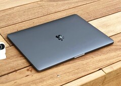 Apple a pletykák szerint hamarosan piacra dobja az első iPhone chipkészlettel ellátott MacBookját