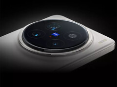 A Vivo X300 Pro várhatóan felülmúlja a képen látható X200 Pro-t, ami a kamera hardverét illeti. (Kép forrása: Vivo)