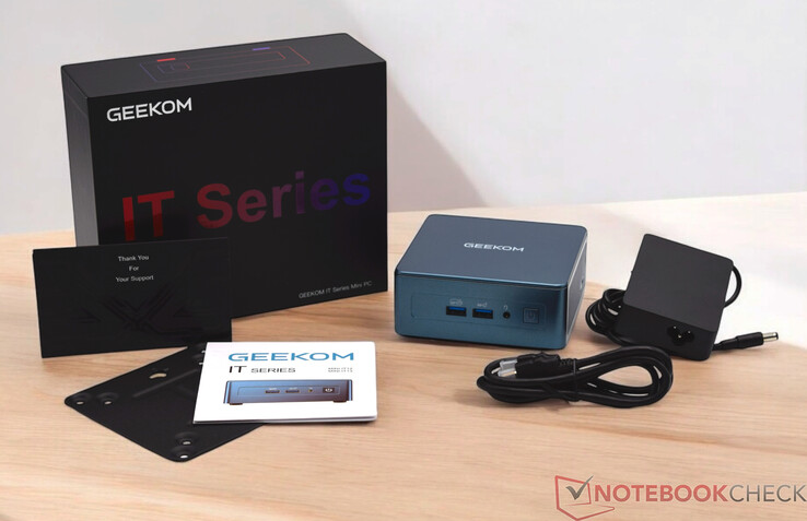 A Geekom Mini IT13 2025 Edition szállítási köre