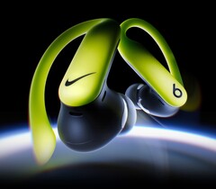 A Powerbeats Pro 2 - Nike Special Edition fülhallgatókon a Beats és a Nike logója található.