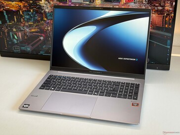 ExpertBook PM5 G2, kiváló IPS-panellel.