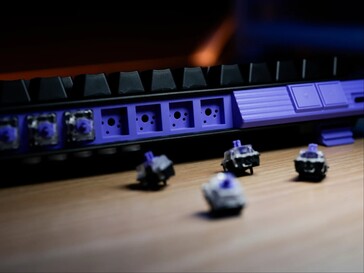 Beépített tároló a kilenc mágneskapcsoló számára.