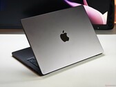 A következő generációs MacBook Pro MacBook Ultra néven kerülhet forgalomba.