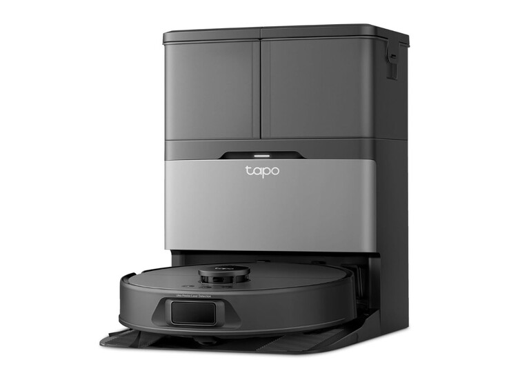 A TP-Link Tapo RV50 Pro Omni robotporszívó és felmosó a dokkolóállomáson. (Kép forrása: TP-Link)