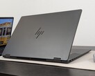 A HP OmniBook X Flip 16 sok mindent jól csinál a közvetlen versenytársaihoz képest (Kép forrása: Notebookcheck)