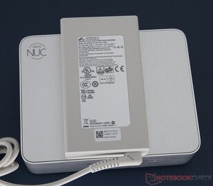 Asus NUC 15 Pro+ tápegységgel (19,5 V; 7,7 A)