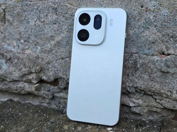 Oppo Find X9 Pro felülvizsgálat. (Kép forrása: Marcus Herbrich)