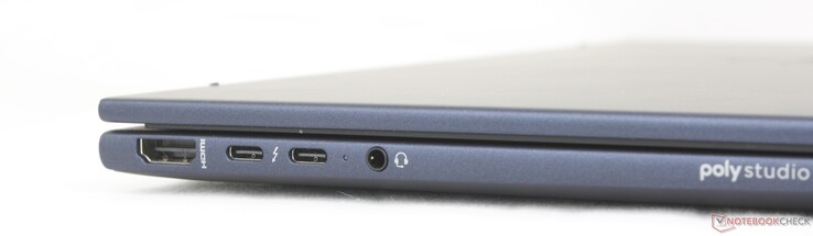 Balra: HDMI 2.1, 2x USB-C 40 Gbps Thunderbolt 4 w/ Power Delivery + DisplayPort 2.1, 3,5 mm-es fejhallgató