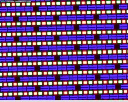 Tiszta OLED al-pixelek