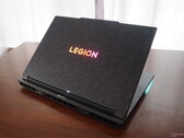 Extravagáns, nem csak a hardver tekintetében: Lenovo Legion 9 18. (Kép forrása: Notebookcheck)
